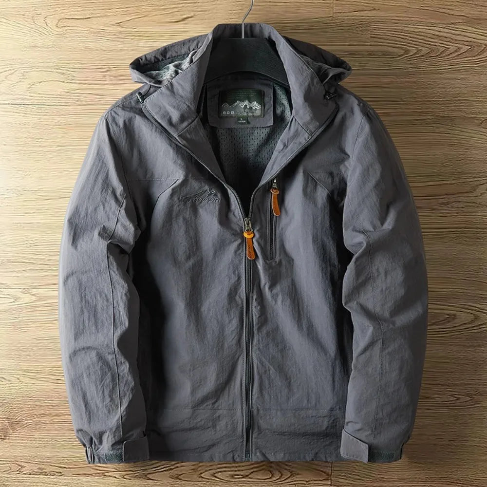 Elegant Lightweight Men's Jacket